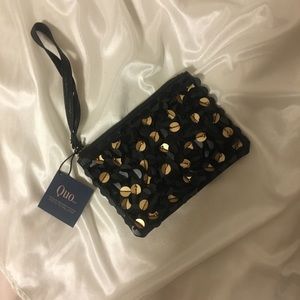 ⚡️BOGO FREE⚡️ ♡ NWT beaded makeup pouch ♡